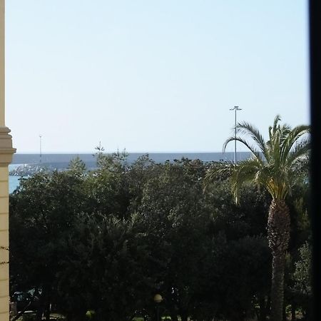 La Finestra Sul Mare B&B Livorno Exterior foto
