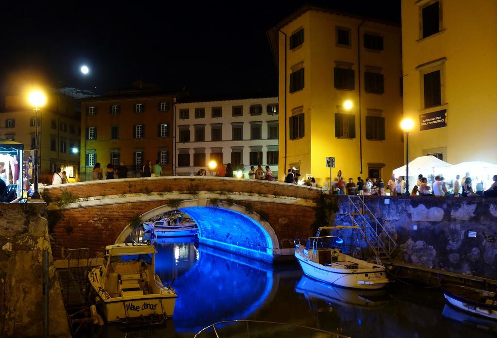 La Finestra Sul Mare B&B Livorno Exterior foto